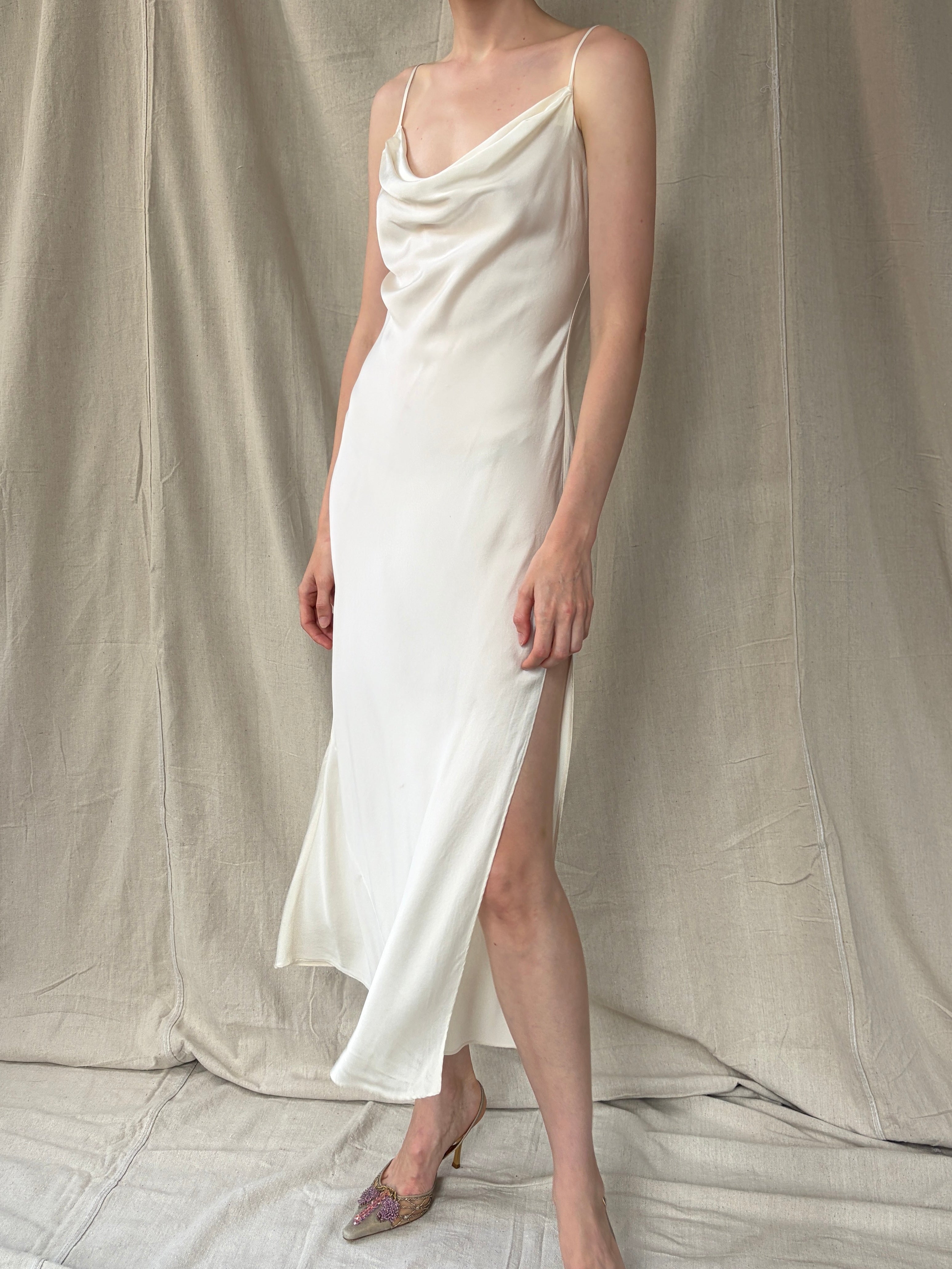 VICTORIA'S SECRET 1999 IVORY SILK COWL SLIP DRESS – Toots Vintage