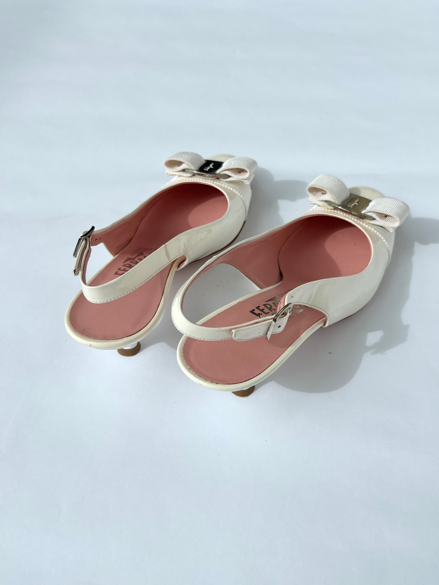 Ferragamo White Patent Leather Bow Slingback Heels - 5.5