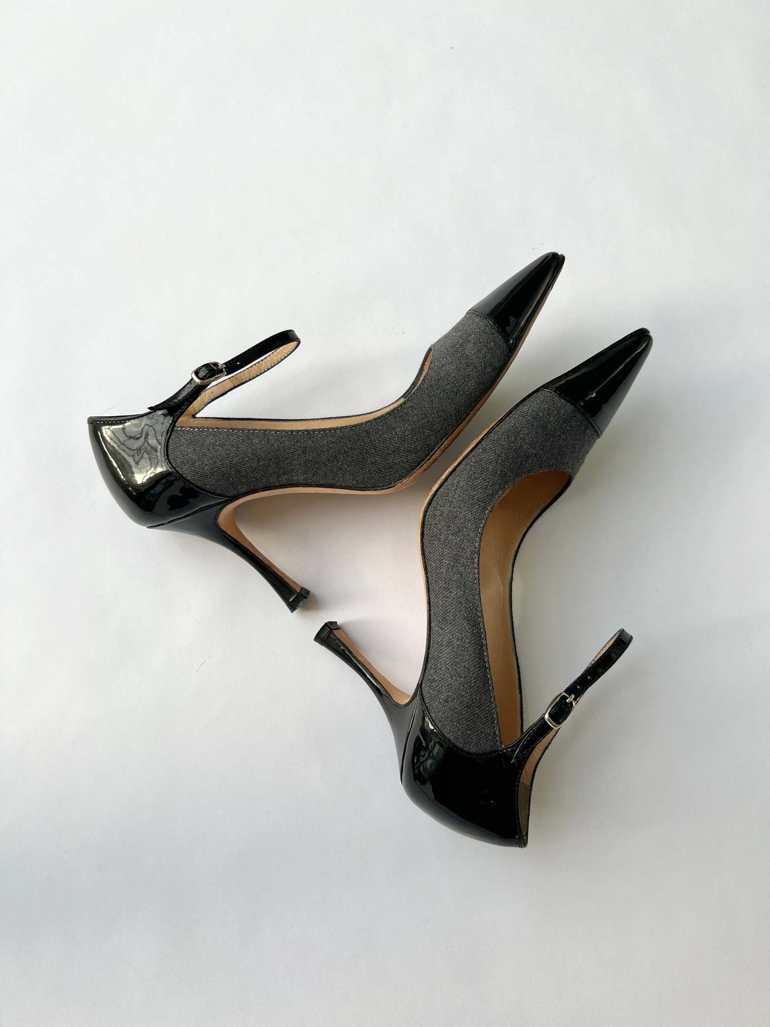 Manolo Blahnik Grey Patent Ankle Strap Pumps - 35.5