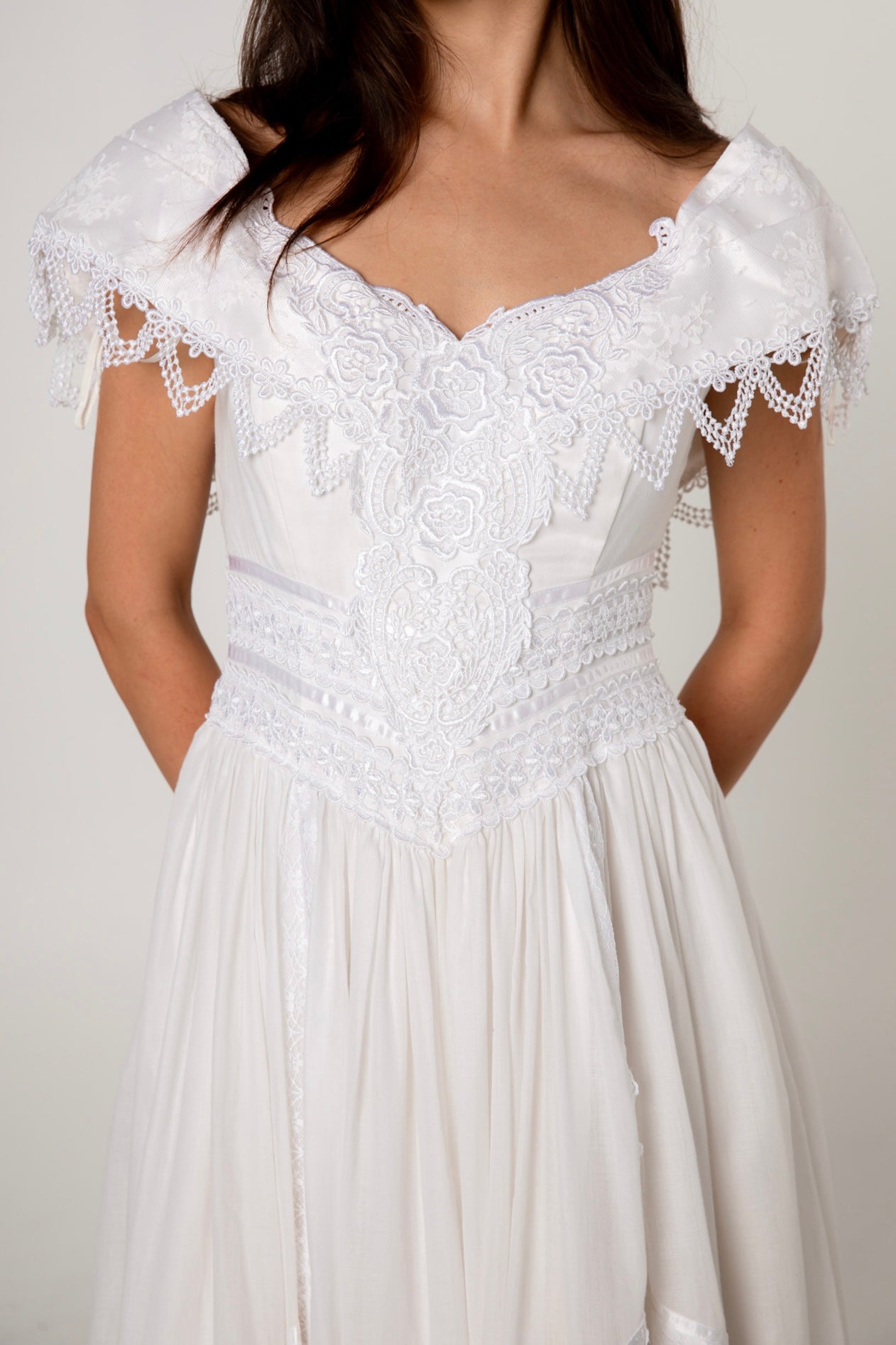 Jessica McClintock White Cotton Lace Wedding Dress