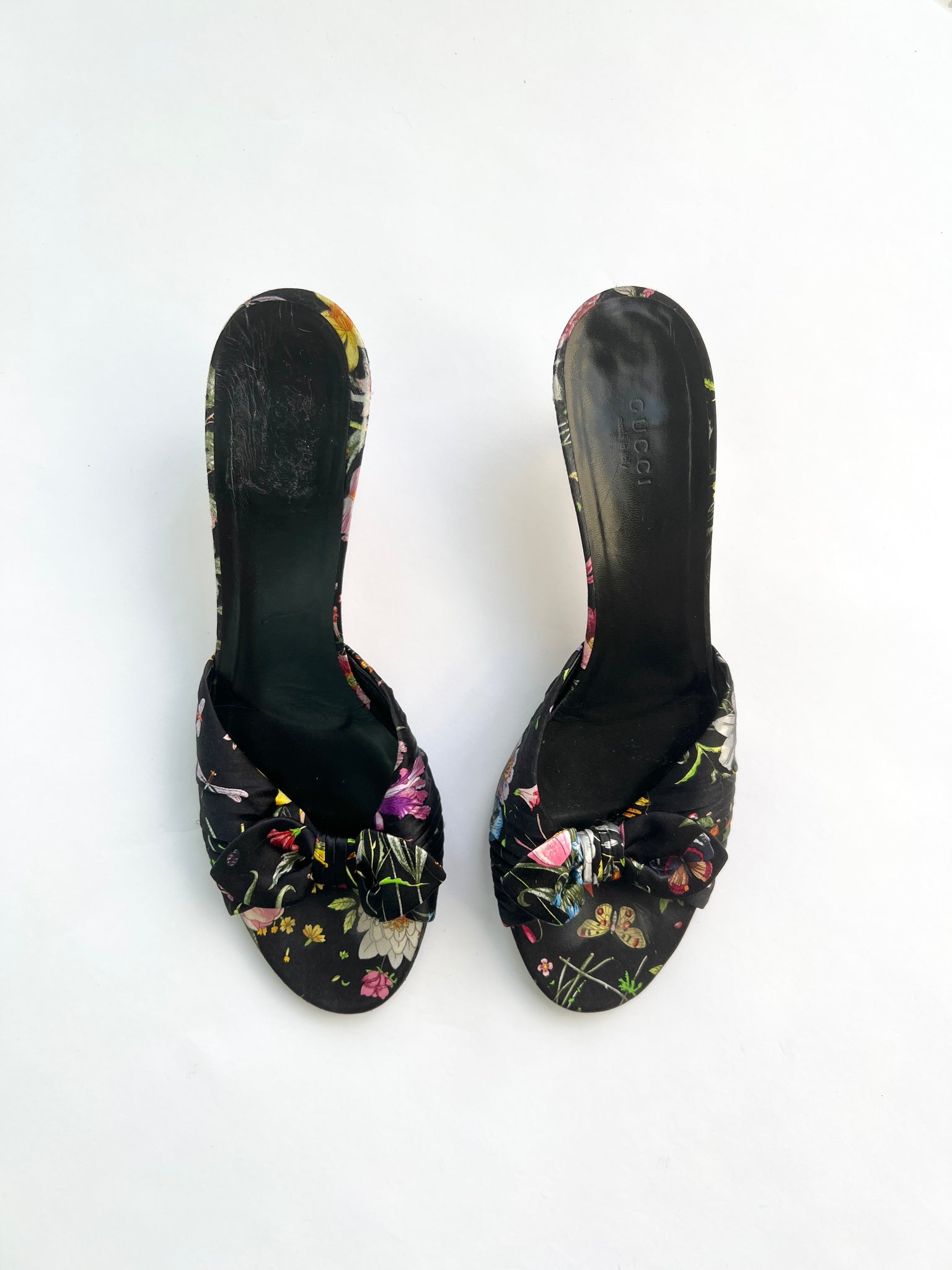 Gucci Black Floral Satin Heeled Sandals - 9.5