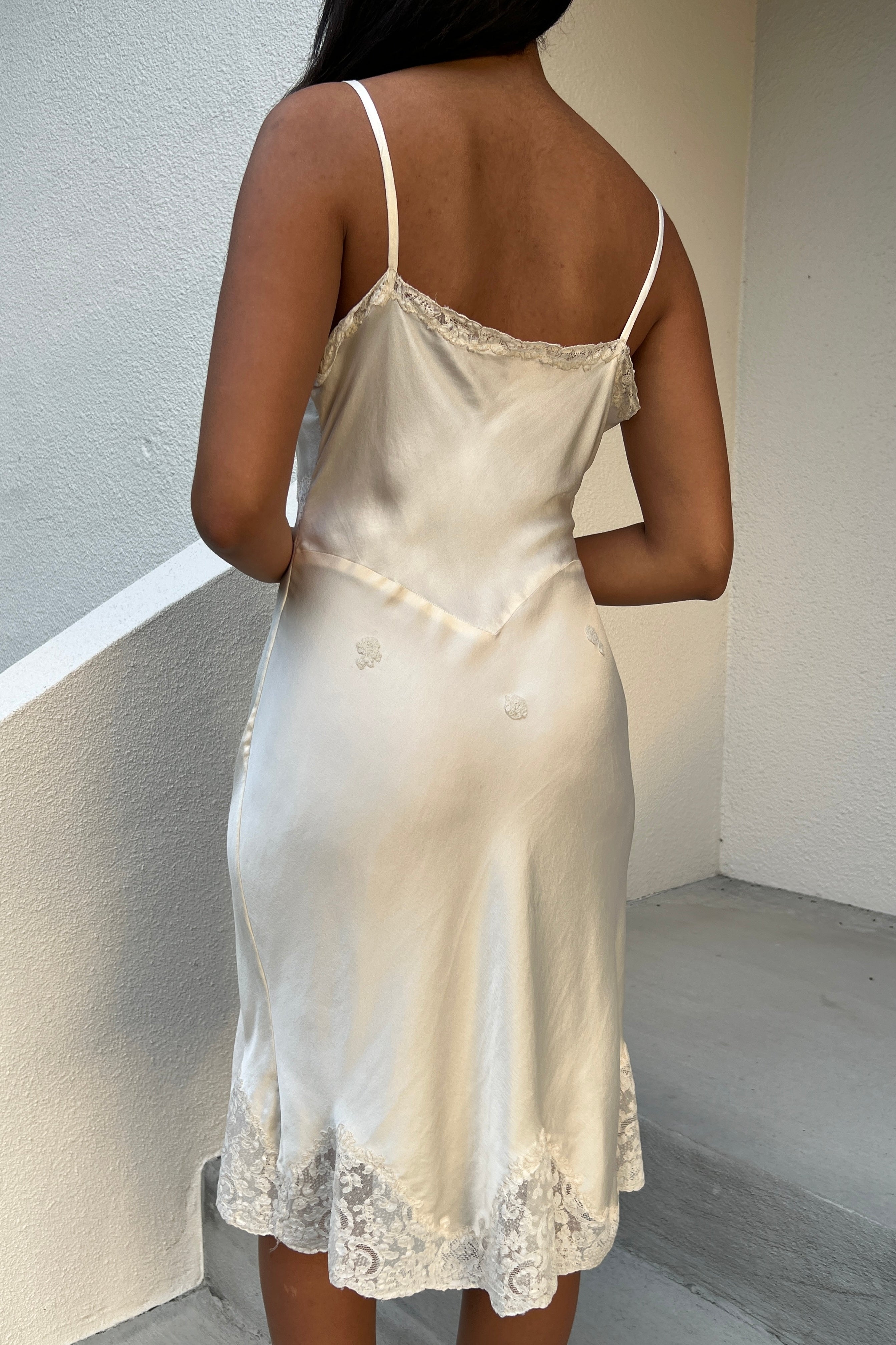 vintage silk slip dress Ava Blush There is room to make the straps longer by 3.25 Great vintage condition. Stunning Vintage Silk Charmeuse Slip