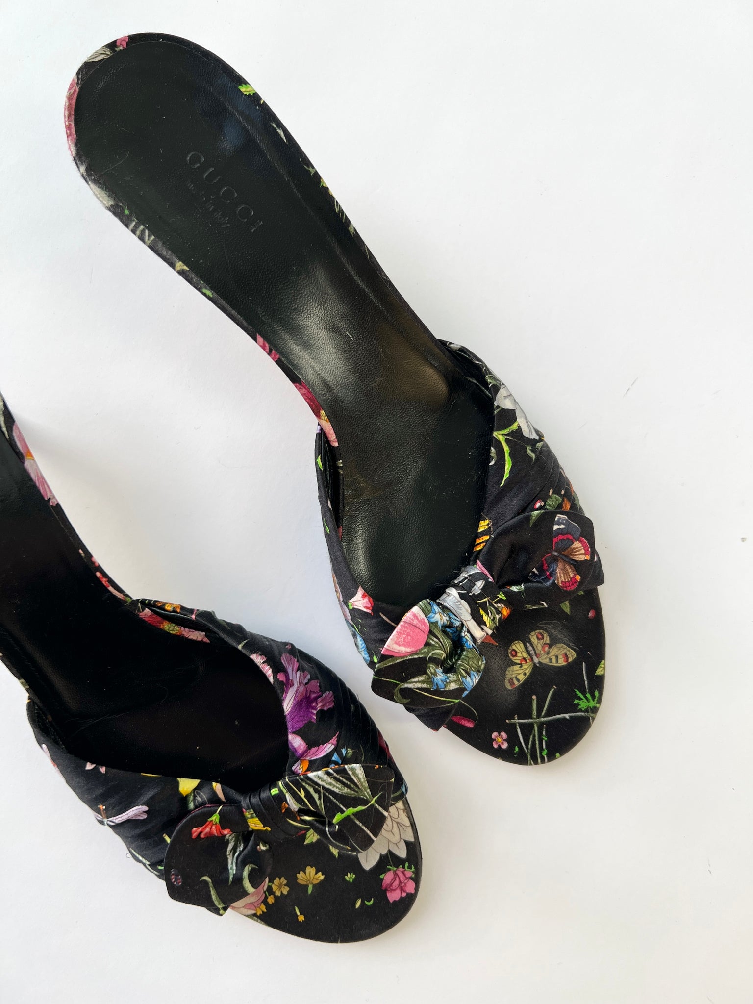 Gucci Black Floral Satin Heeled Sandals - 9.5